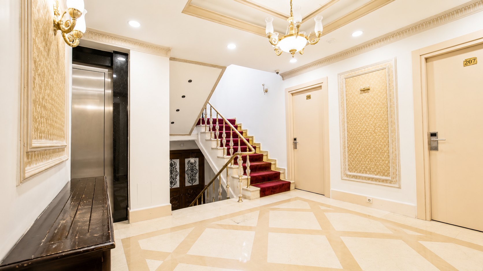 Otel katı