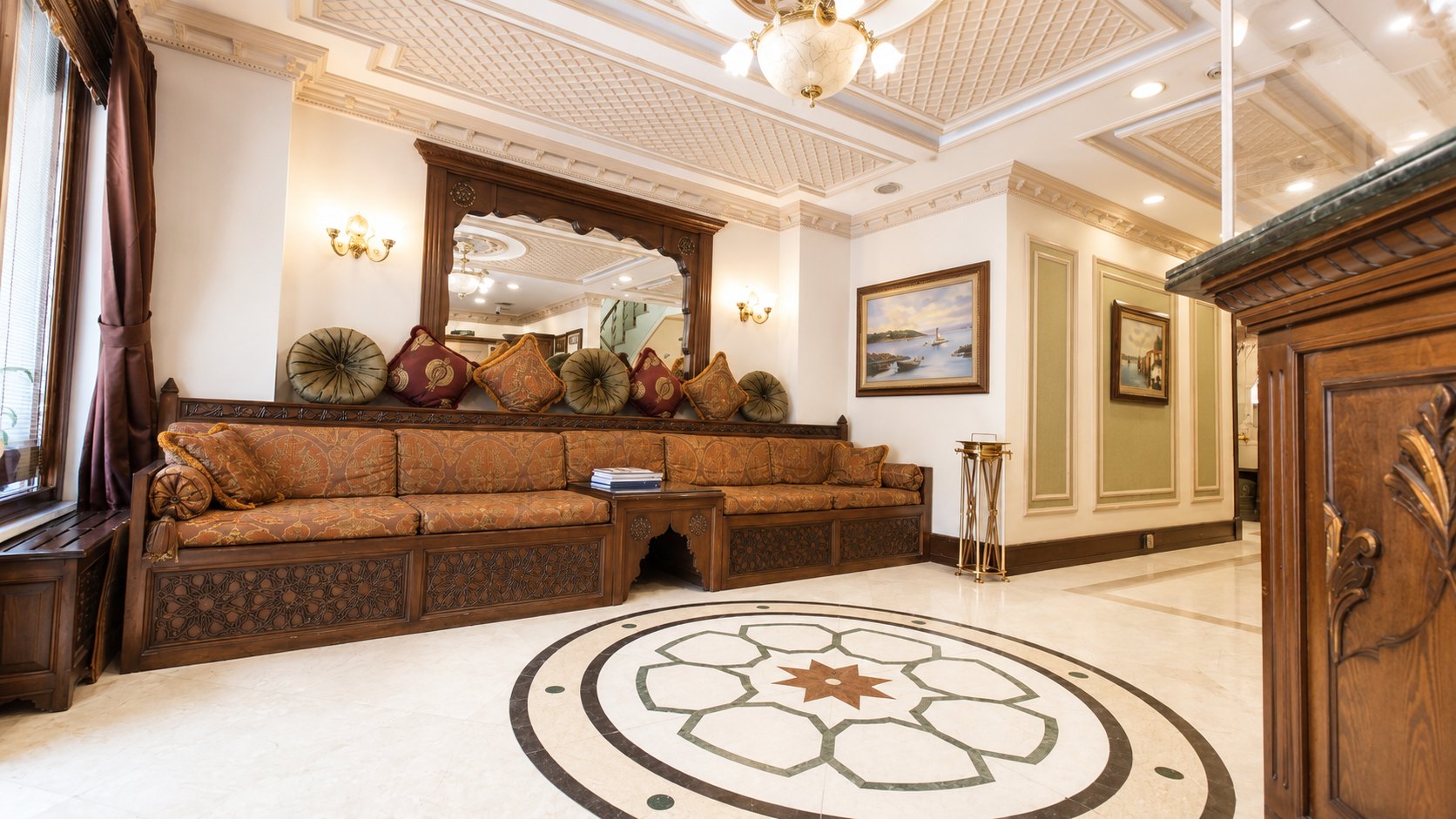 Mavera Otel lobi
